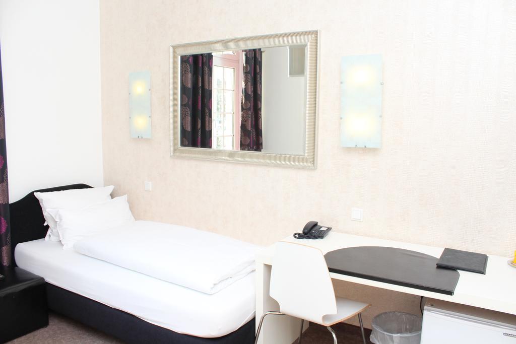 Hotel Heidelberger Hof Düsseldorf Eksteriør billede